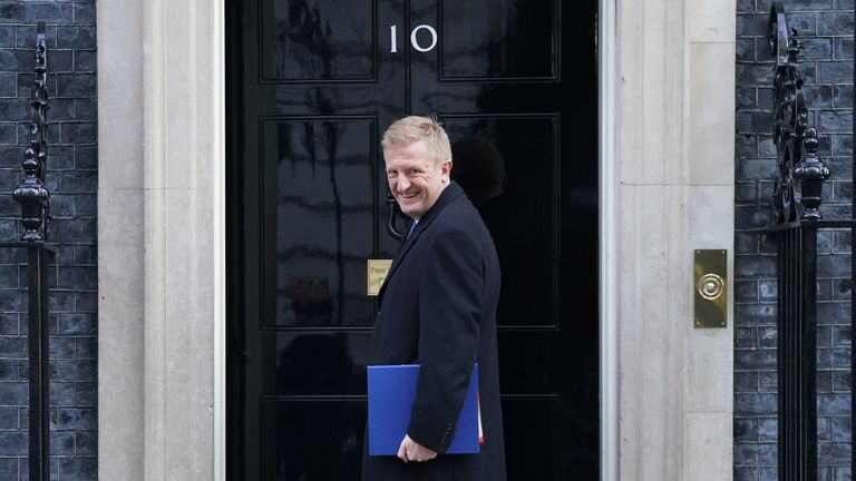 Conservative party Chairman Oliver Dowden arrives at 10 Downing Street, London. Picture date: Wednesday February 2, 2022. Prime Minister Boris Johnson is facing further pressure to resign as another senior Tory joined calls for the Prime Minister to consider his position, in the wake of a report into lockdown parties in Downing Street. See PA story POLITICS Johnson. Photo credit should read: Kirsty O&#39;Connor/PA Wire