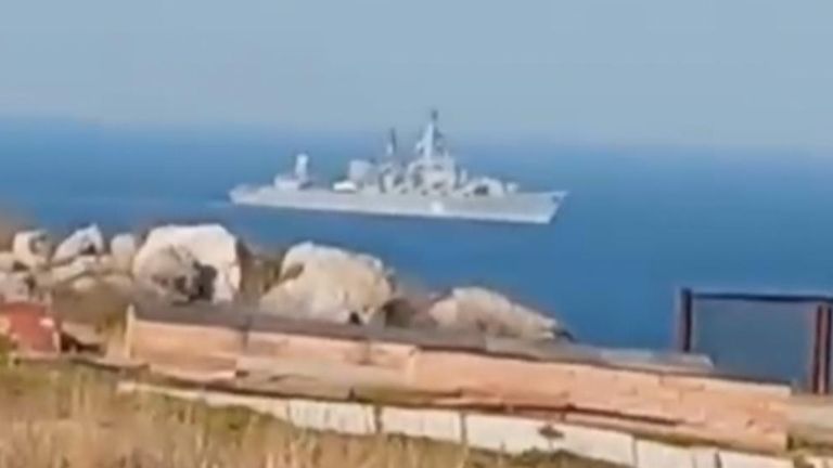 Russian warship approaching Zmiinyi island