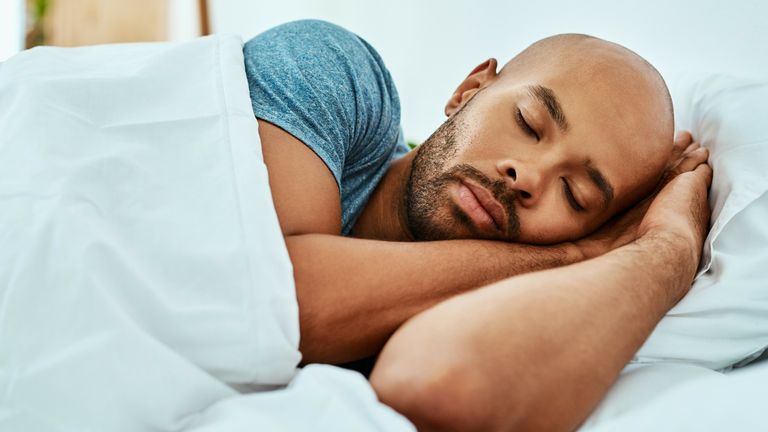 Sleeping for longer may lower your daily intake of calories