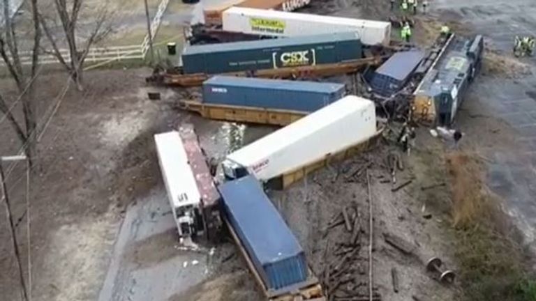 Major derailment of train in Georgia results in minor injuries for those involved