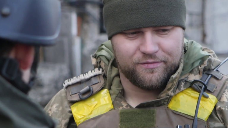 Mayor Pavlo Yurchuk dengan Angkatan Darat Ukraina