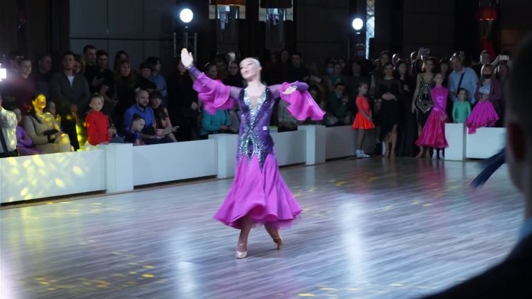 Ukrainian dancers continue to quick step despite fears of war