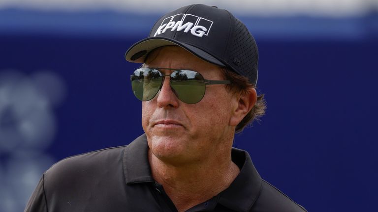 Phil Mickelson, Dustin Johnson and other Saudi golf league rebels expected to play US Open