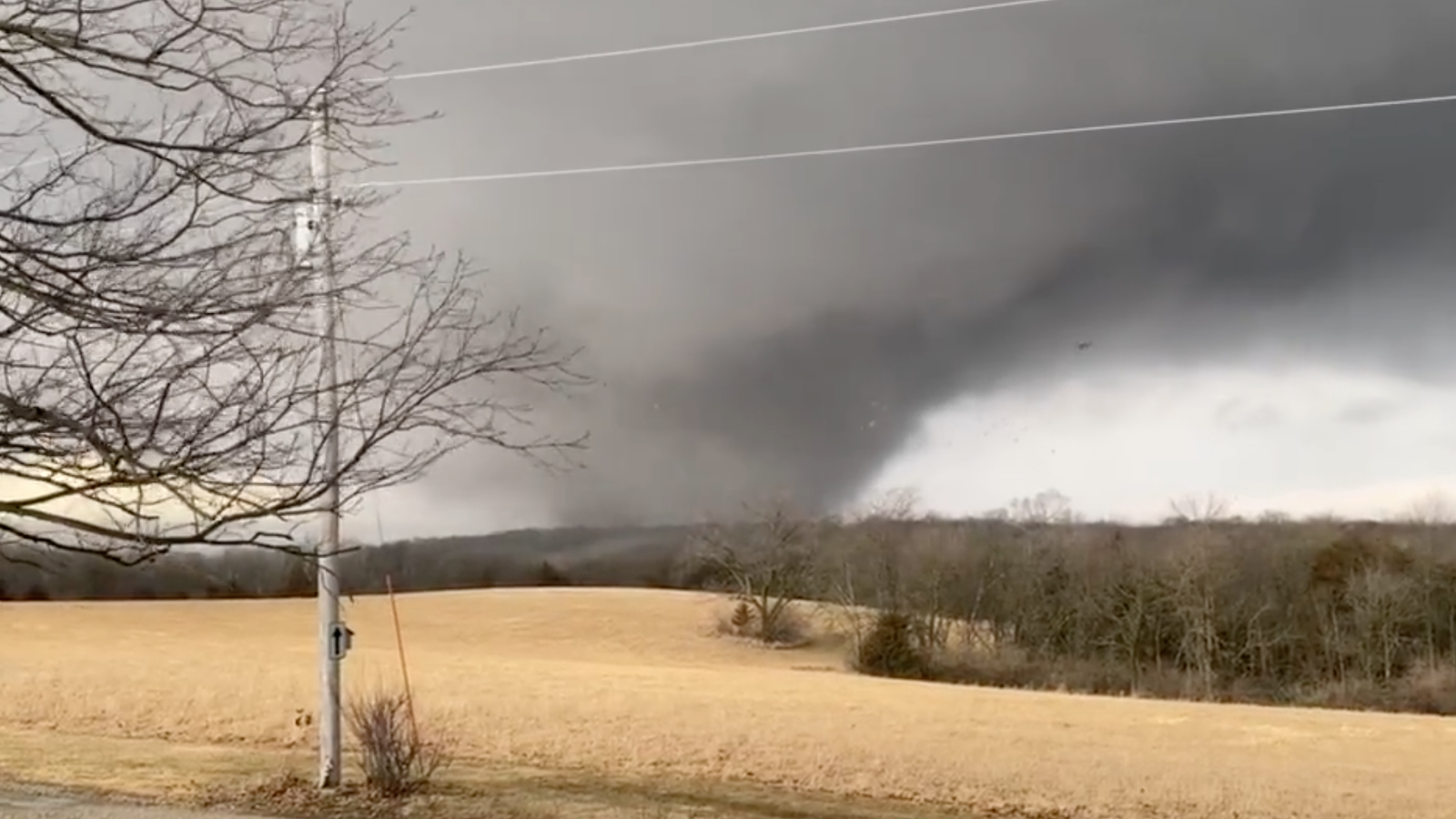 Iowa: Sieben Tote, darunter zwei Kinder, bei einem Tornado, der mit 206 Meilen pro Stunde einen US-Bundesstaat traf |  US-Nachrichten
