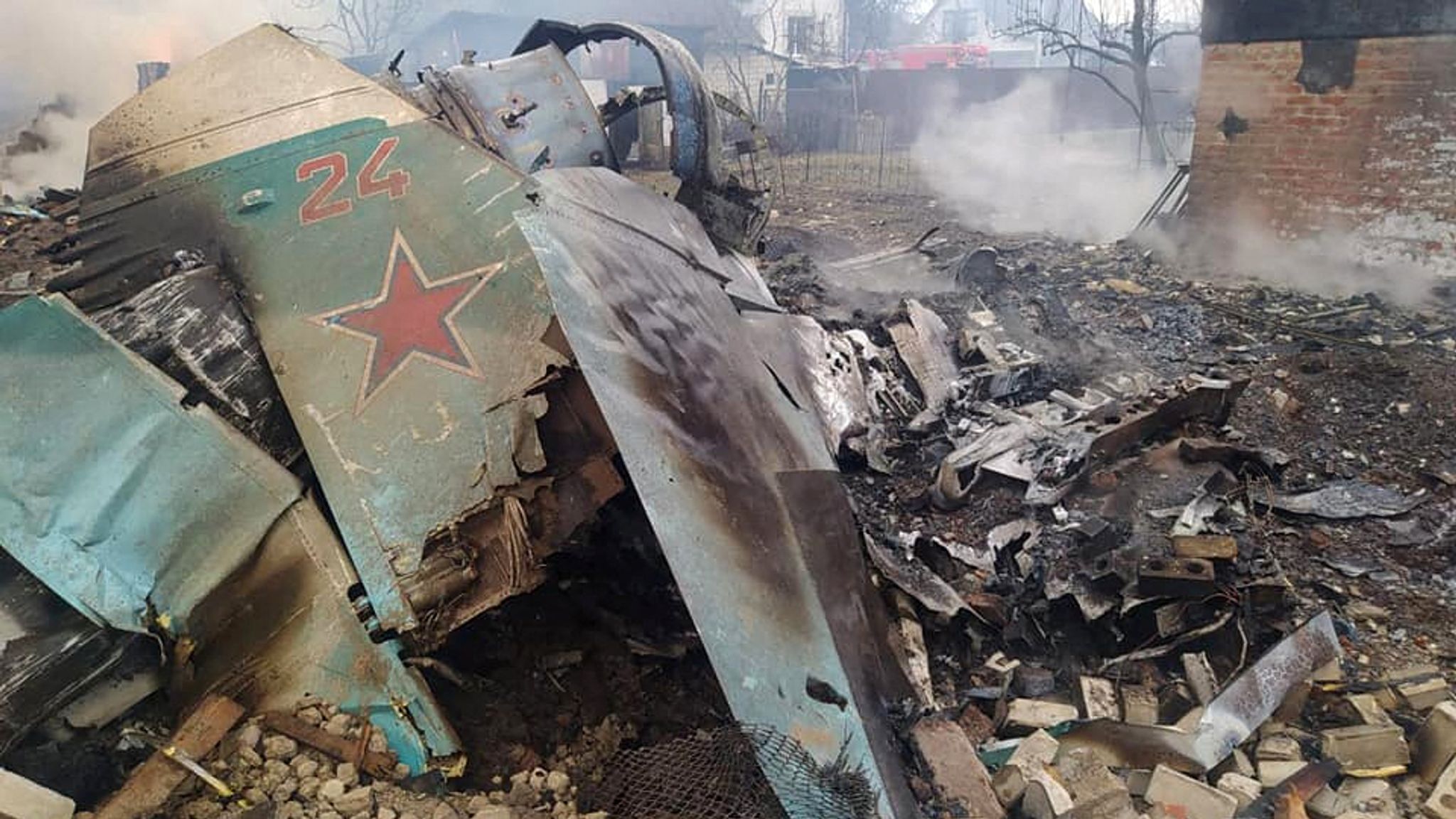 Украина 06.03 2024 г. Су 34 ВСУ. Су 25 ВСУ. Самолет Су-25 ВВС Украины сбит. Самолёт Су 25 подбитый Вагнер.