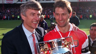 PL30 | Adams clinches Wenger's first title | 1998