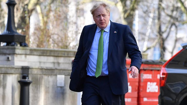 Le Premier ministre Boris Johnson arrive à Lancaster House, à Londres, pour accueillir un sommet de la Force expéditionnaire conjointe (JEF).  Date de la photo : mardi 15 mars 2022.