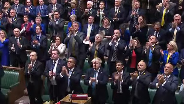 Clapping at PMQs