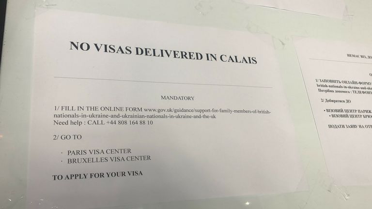 Ce panneau est apparu dans une auberge à Calais