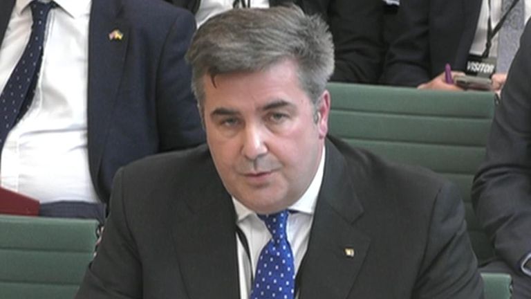 Le PDG de P&O, Peter Hebblethwaite, comparaît devant un comité à Westminster