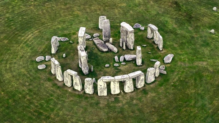 stonehenge file pic