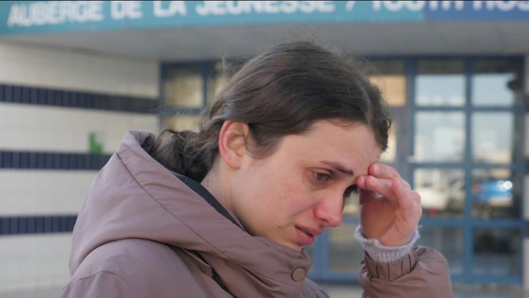 A Ukrainian refugee facing problems at visa centre in Lille