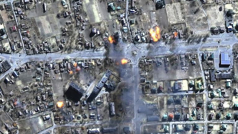 Burning homes in a residential area in northeast Chernihiv Pic: Satellite image ©2022 Maxar Technologies