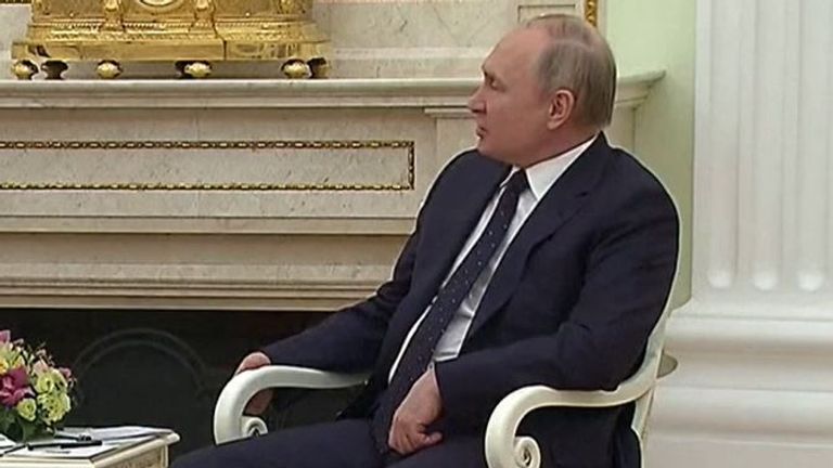 Vladimir Putin tells Alexander Lukashenko that he has heard there have been &#39;positive shifts&#39; in talks with Ukraine