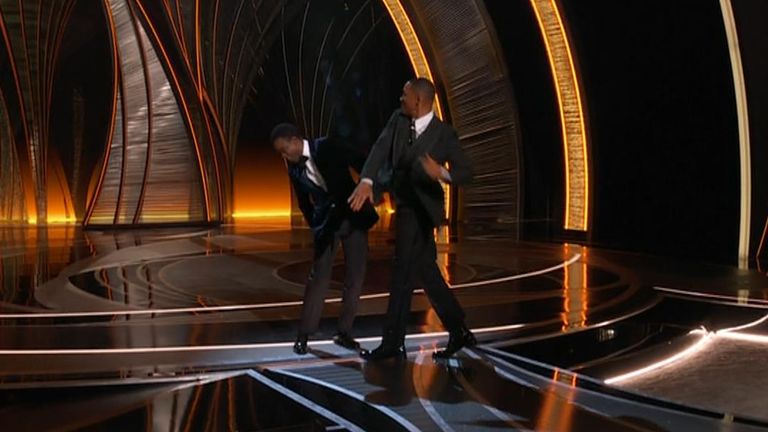 Will Smith does not react well to one of Chris Rock's jokes