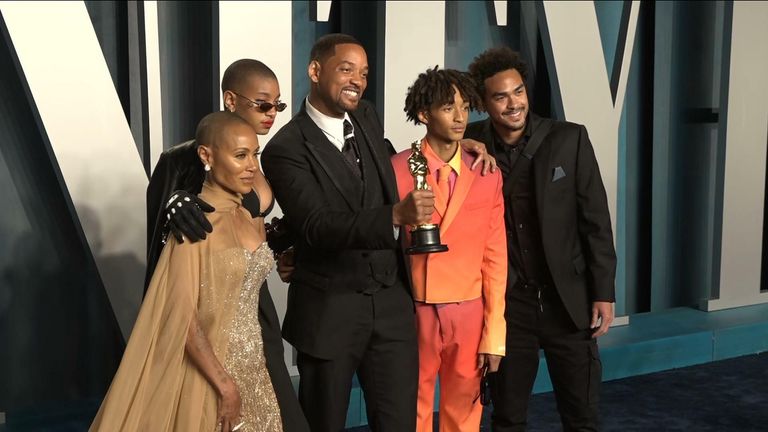 Will Smith poses with family