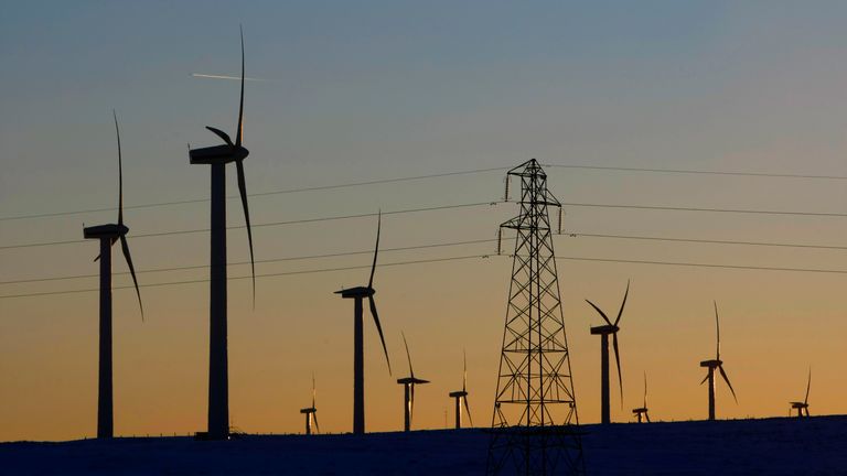 Dimanche, Downing Street a déclaré que toute décision concernant l'éolien terrestre 