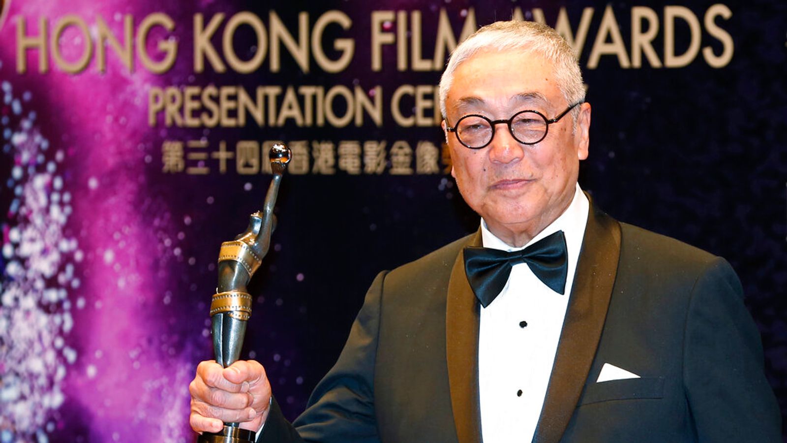 Hong Kong actor Kenneth Tsang ‘dies in COVID quarantine hotel’ after returning from Singapore |  Ents & Arts News