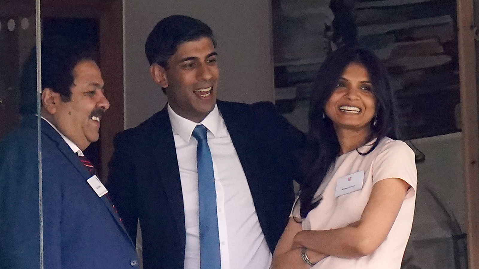 Who is Rishi Sunak's wife Akshata Murty - and why are her family so ...