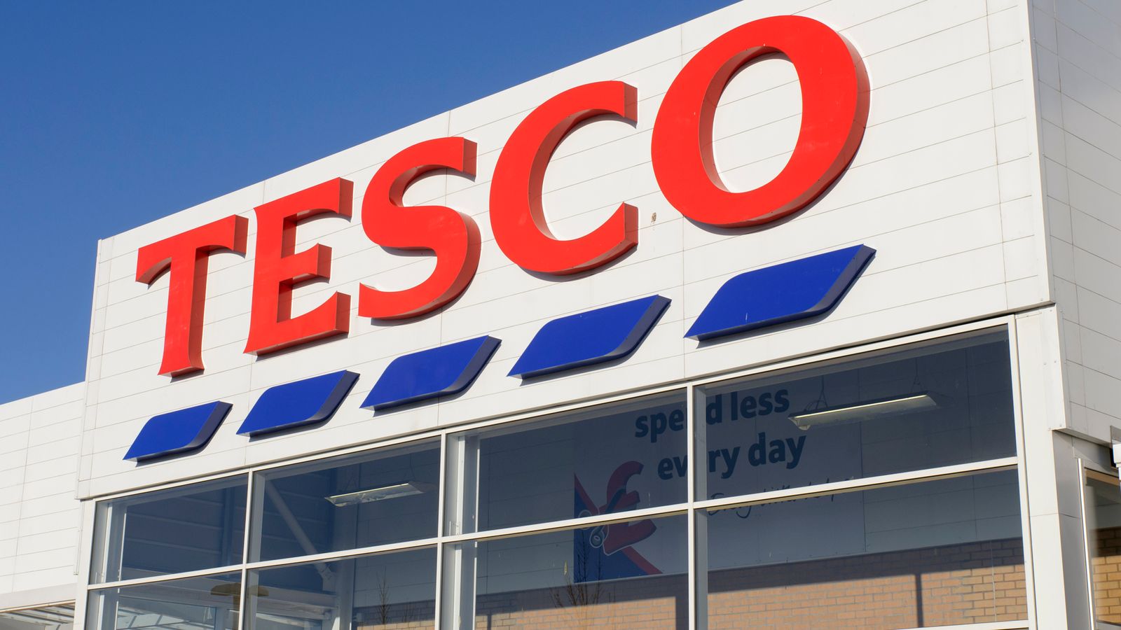 Cost of living: Tesco 'inflating prices a little bit less and a little bit later' than the competition