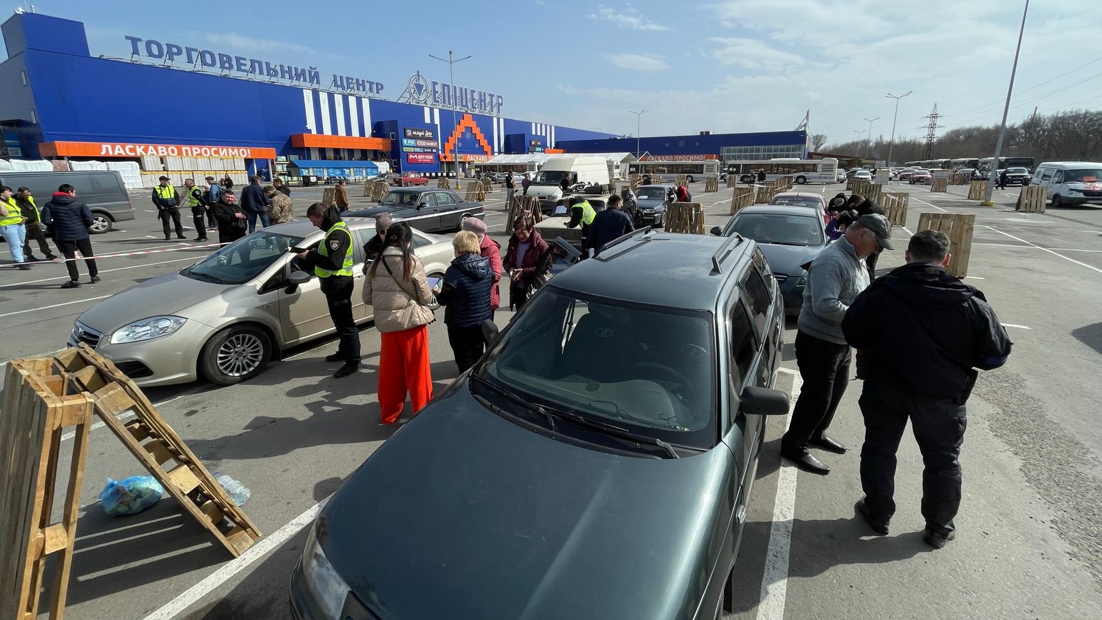 Guerre d’Ukraine : un supermarché devient un phare pour ceux qui s’échappent de manière « terrifiante » de Marioupol |  Nouvelles du monde