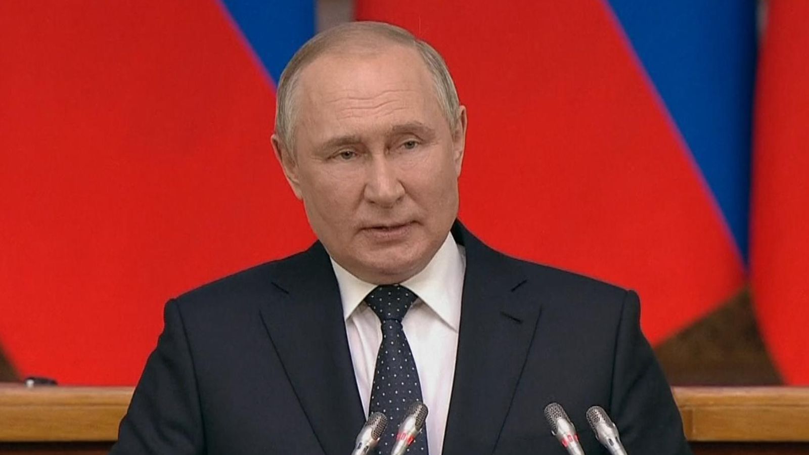 Ukraine invasion: Putin promises 'very fast' reaction if Russia