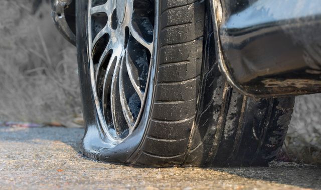 Environmental activists claim to have 'disarmed' nearly 2,000 SUVs in one month - Vimarsana News