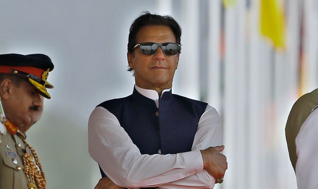 Pakistan president dissolves parliament as PM Imran Khan ducks no-confidence move - Vimarsana News