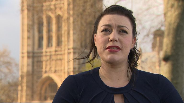 Tory MP Alicia Kearns has helped connect refugees with British families and welcomes two mothers and their daughters