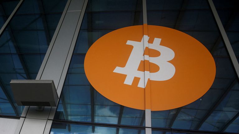 An estimated 25,000 people attended each day of Bitcoin 2022&#39;s main conference