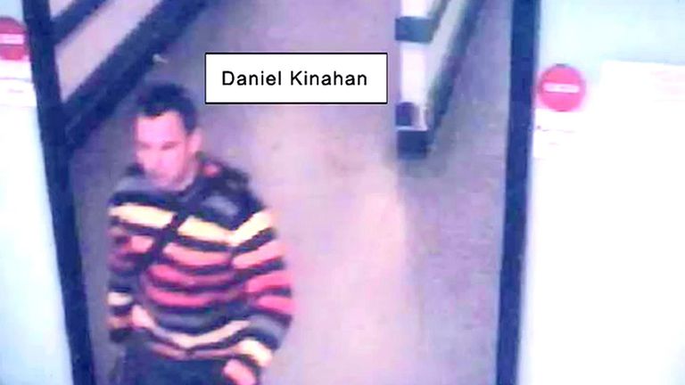 Imaginea poliției din orașul Londrei care îl arată pe Daniel Kinahan pe aeroportul Leeds Bradford.  17-oct-200