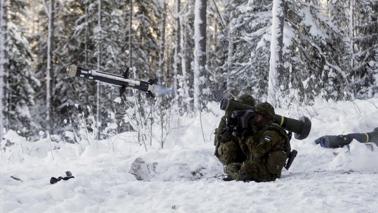 Estonian army soldiers attend the first live fire exercise of their new Javelin anti-tank missiles in Kuusalu, Estonia, January 22, 2016. REUTERS/Ints Kalnins
