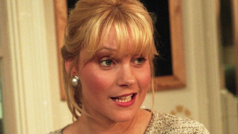 Malandra Burrows as Kathy Tate in Emmerdale in 1995. Pic: ITV/Shutterstock