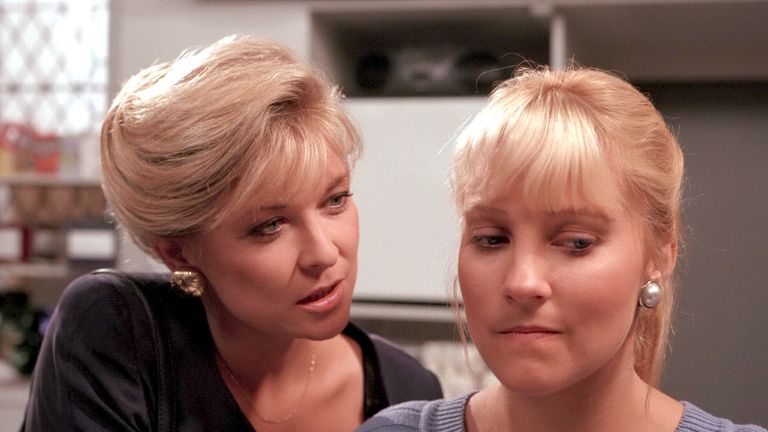 Claire King and Malandra Burrowsin Emmerdale in 1995. Pic: ITV/Shutterstock