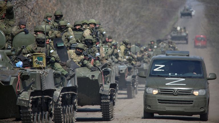 Russian troops approach Mariupol in mid-April