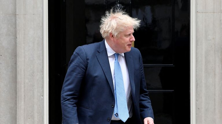 British Prime Minister Boris Johnson waits to greet his Kurdish counterpart Masrour Barzani at Downing Street, in London, Britain, April 19, 2022. REUTERS/Toby Melville
