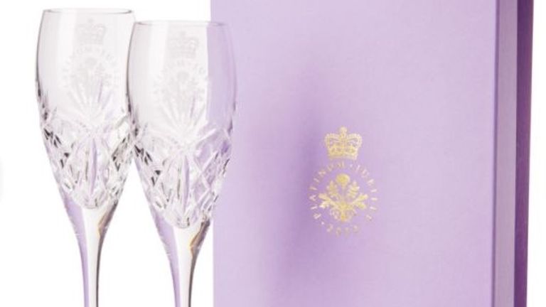 Champagne flutes to mark 70 years of the Queen's reign 