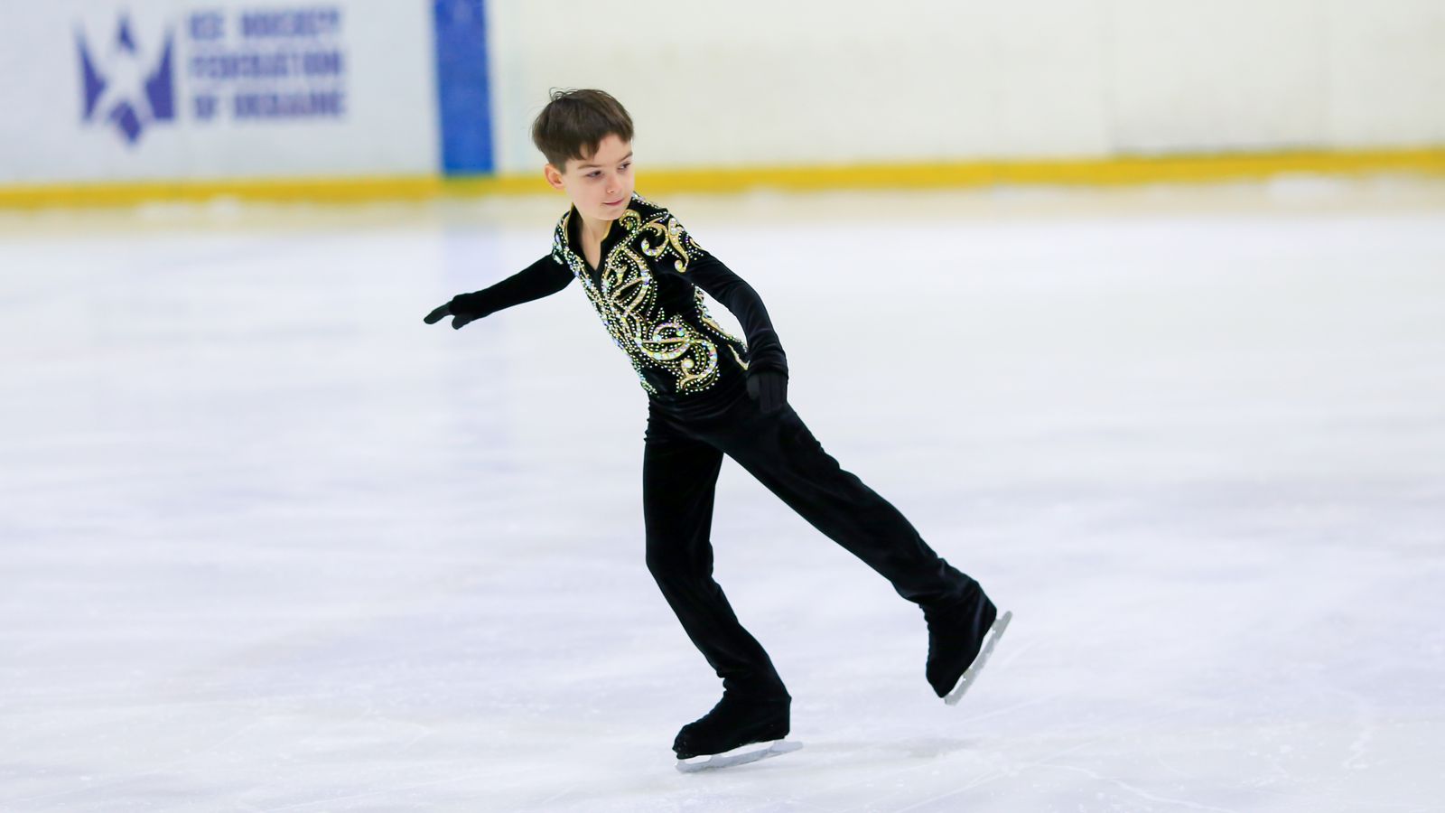 Guerre d’Ukraine: un jeune patineur qui a fui un pays déchiré par la guerre pour le Royaume-Uni demande à un nouvel entraîneur de patinage sur glace de poursuivre son rêve |  Nouvelles du Royaume-Uni