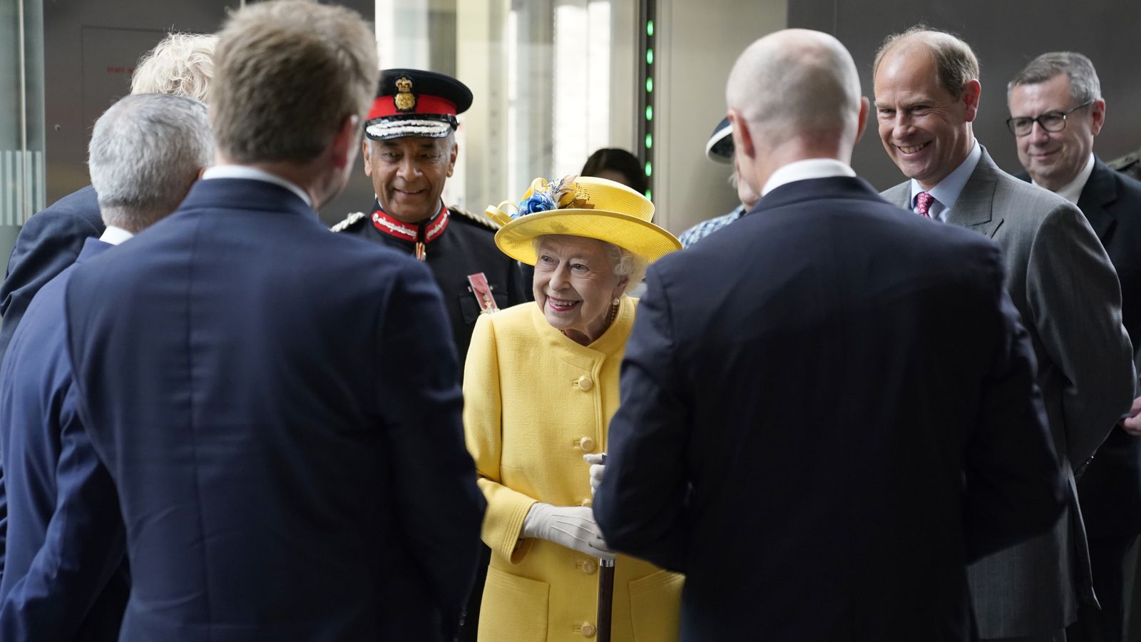 Queen makes surprise appearance to open new Elizabeth line in London