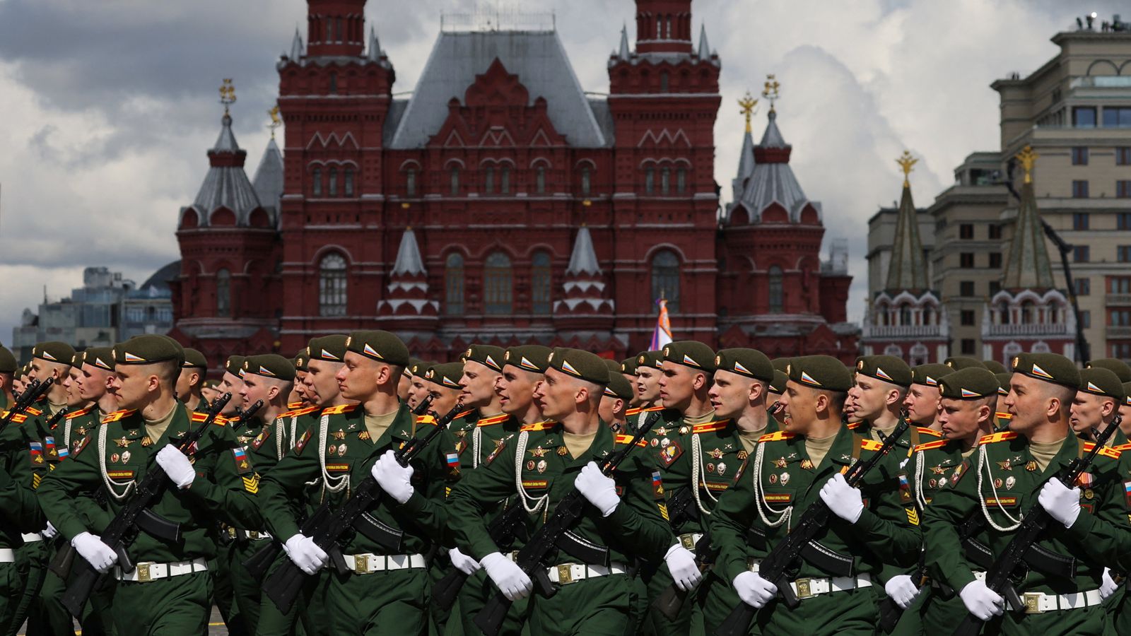 Tanks, missiles, soldiers and snipers: Putin showcases Russia's ...