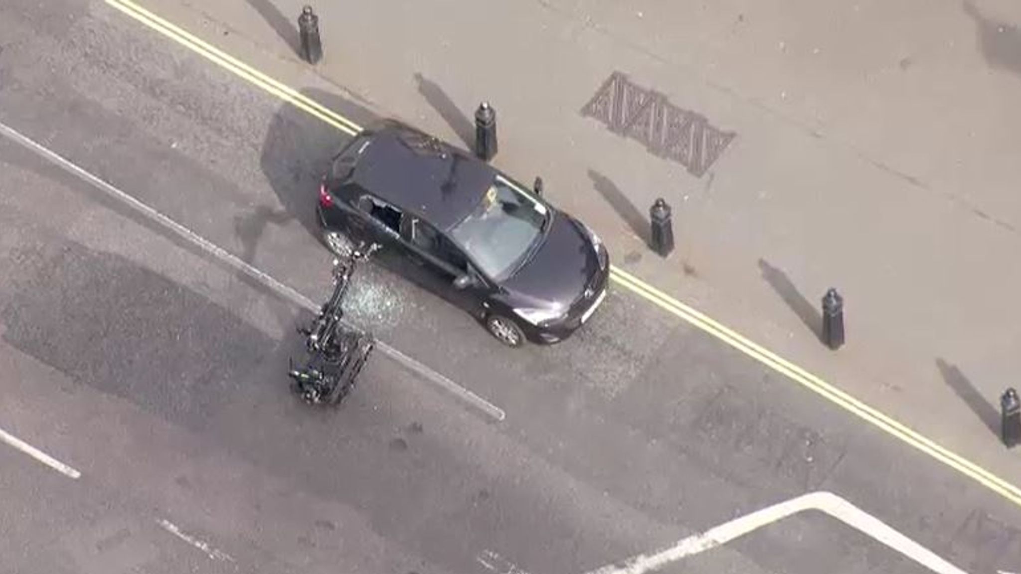 Westminster Police Carry Out Two Controlled Explosions After Reports
