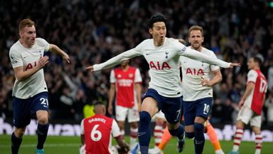 Neville backs Spurs to pip Arsenal for top four