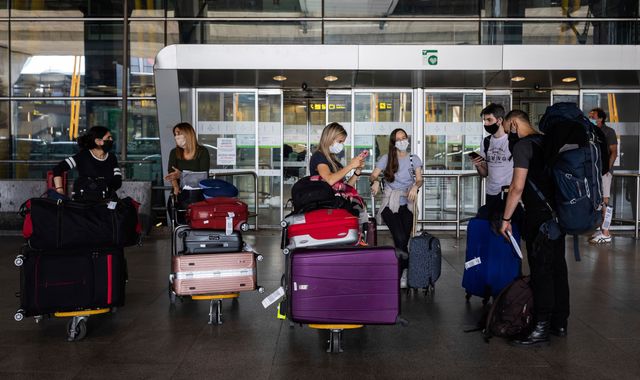 COVID-19: Mandatory wearing of face masks in airports and on European flights 'no longer recommended' - Vimarsana News