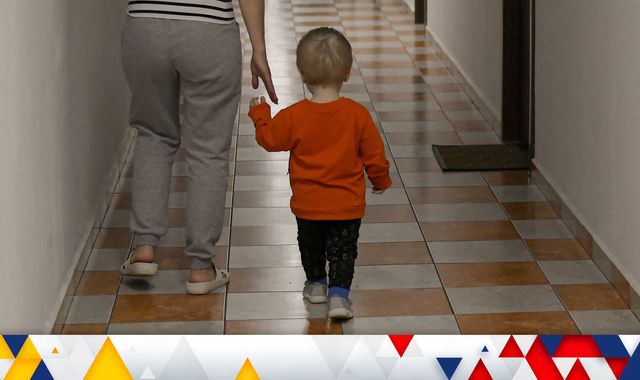 Ukrainian MP reveals heartbreaking note left in child refugee's backpack by his mother - Vimarsana News
