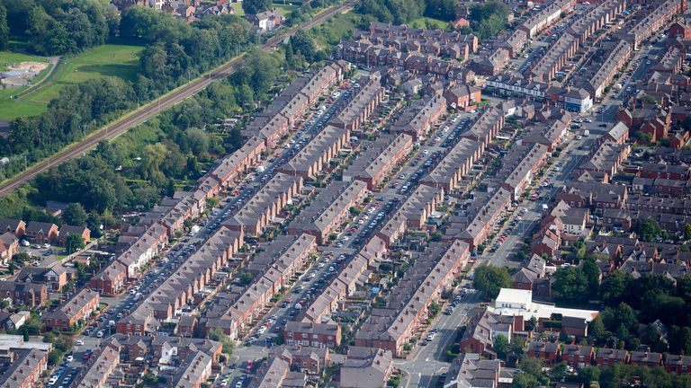 2CA3F8M Victorian terraced housing at Wigan, north west England, UK