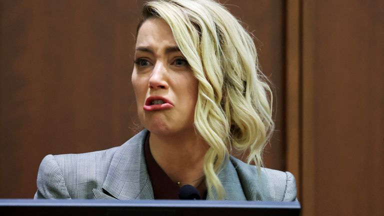 Actor Amber Heard testifies during the Depp vs Heard defamation trial at the Fairfax County Circuit Court in Fairfax, Virginia, U.S. May 26, 2022. Michael Reynolds/Pool via REUTERS
