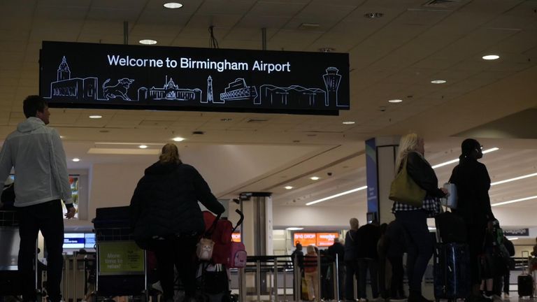 Travellers facing long queues as staff shortages hit airports