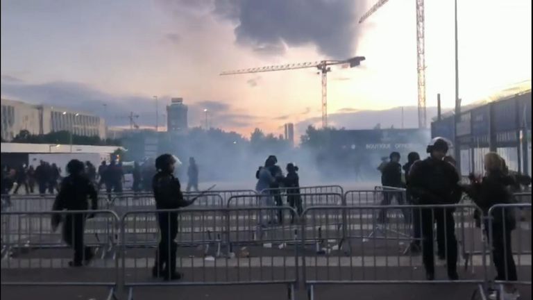 Champions League Final Liverpool v Real Madrid. Fans said police officers used pepper-spray “unprovoked” while they were waiting to get inside the Stade de France