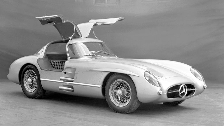     Historical photos of the legendary Mercedes-Benz 300 SLR Uhlenhaut Coup ...