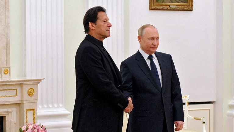 İmran Khan ve Vladimir Putin 24 Şubat'ta bir araya geldi